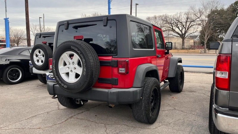 Jeep Wrangler Vehicle Image 04