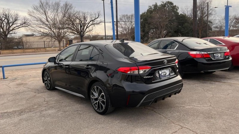 Toyota Corolla Vehicle Image 07