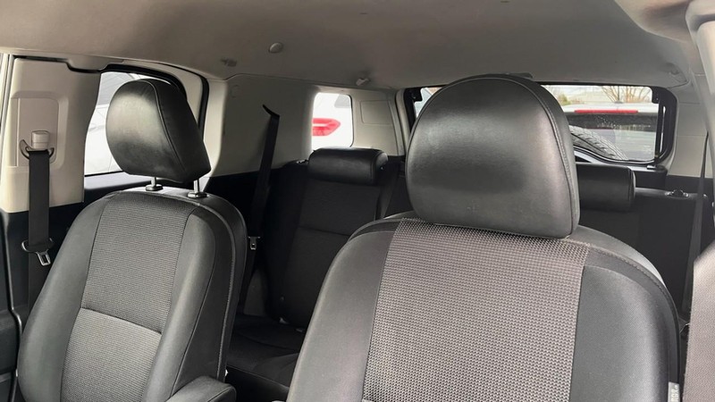 Toyota FJ Cruiser Vehicle Image 06