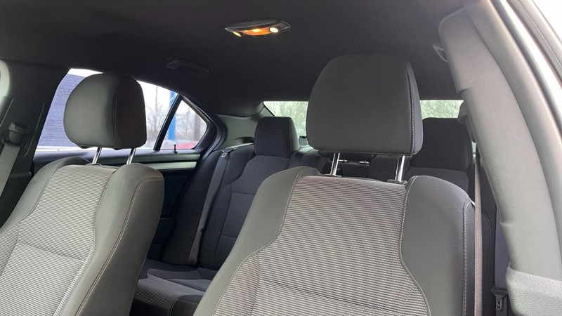 Ford Taurus Vehicle Image 06