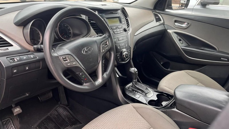 Hyundai Santa Fe Sport Vehicle Image 05