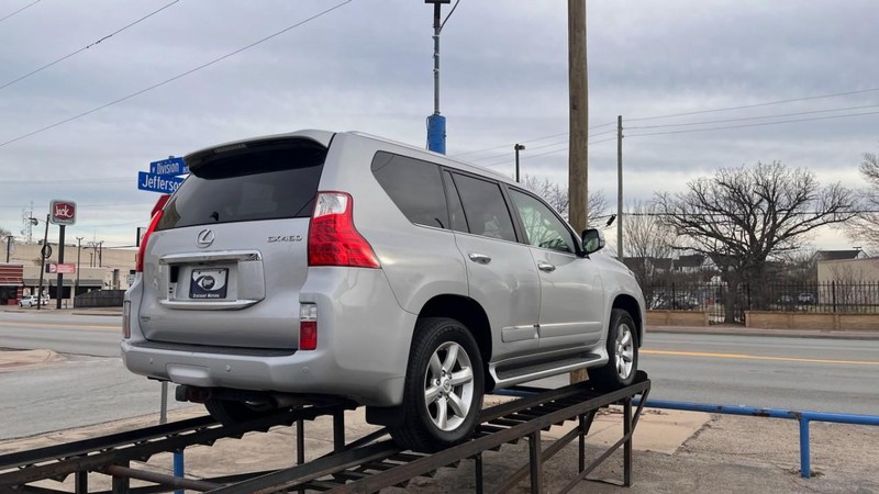 Lexus GX 460 Vehicle Image 04