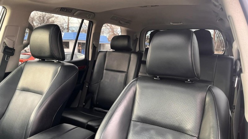 Lexus GX 460 Vehicle Image 06