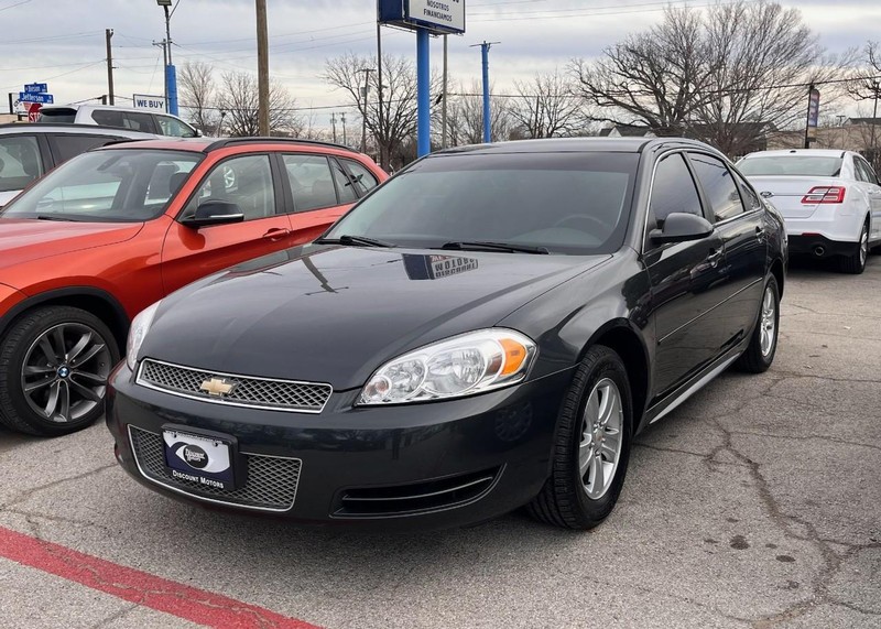 Chevrolet Impala Limited Vehicle Image 02