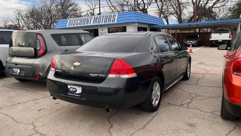 Chevrolet Impala Limited Vehicle Image 04