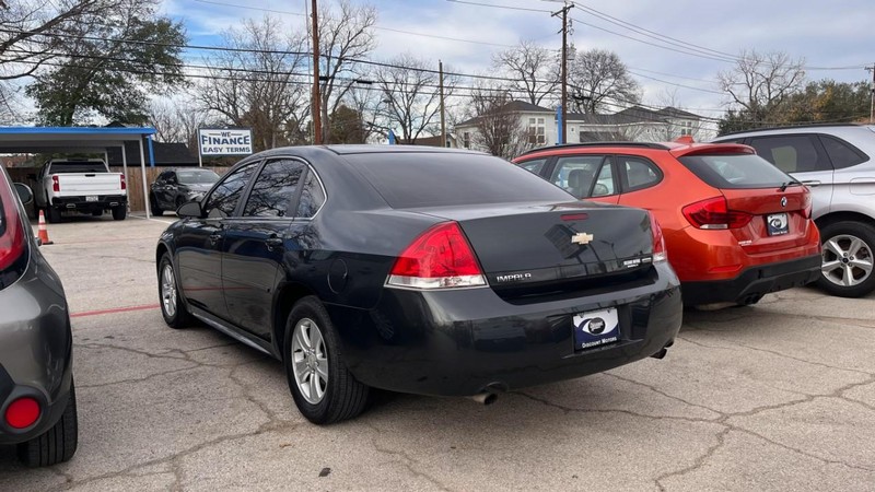 Chevrolet Impala Limited Vehicle Image 07
