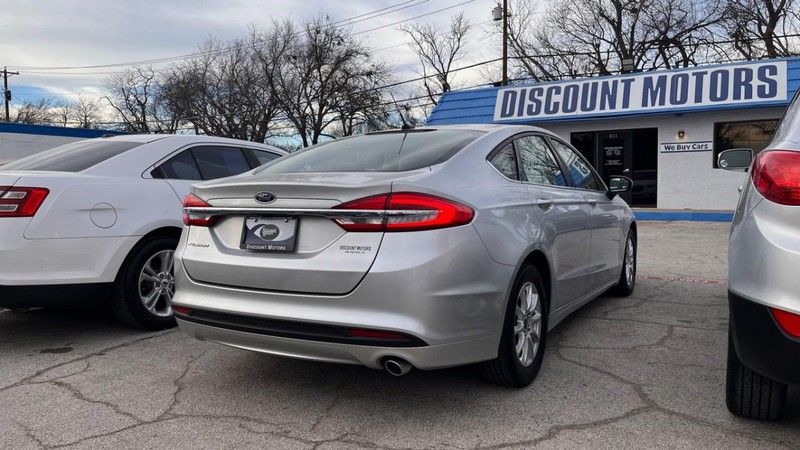 Ford Fusion Vehicle Image 04