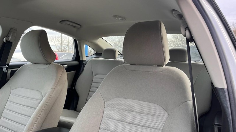 Ford Fusion Vehicle Image 06