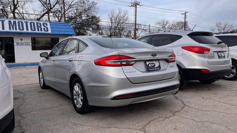 Ford Fusion Vehicle Image 07