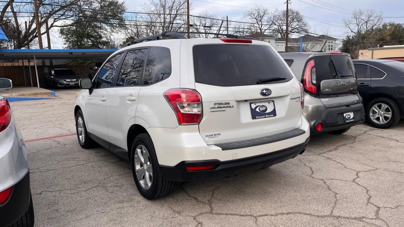 Subaru Forester Vehicle Image 07