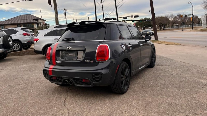 MINI Hardtop 4 Door Vehicle Image 04