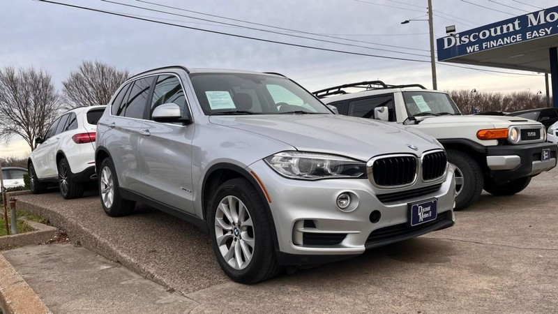 BMW X5 Vehicle Image 03