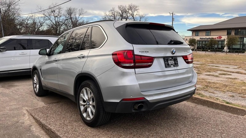 BMW X5 Vehicle Image 07