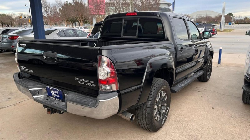 Toyota Tacoma Vehicle Image 04