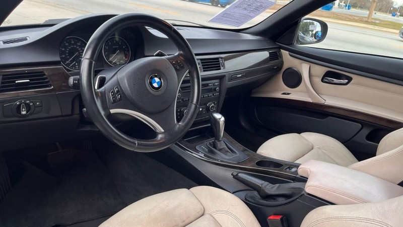 BMW 3 Series Vehicle Image 05