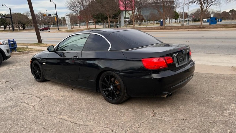 BMW 3 Series Vehicle Image 07