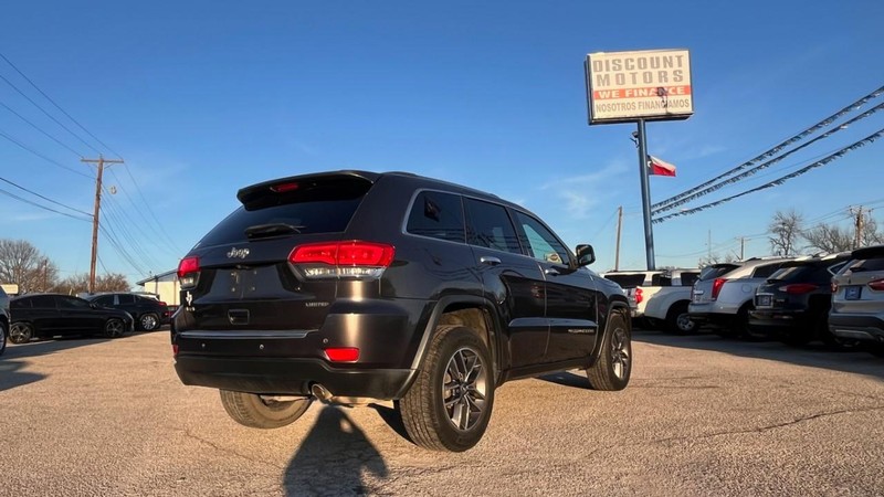 Jeep Grand Cherokee Vehicle Image 04