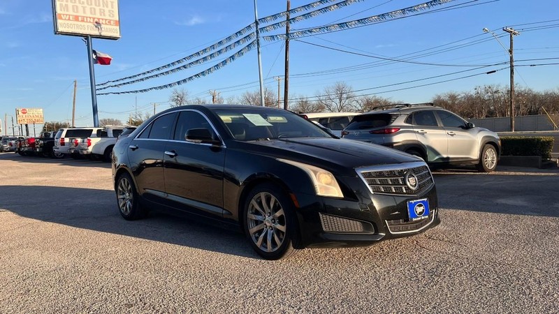 Cadillac ATS Sedan Vehicle Image 03