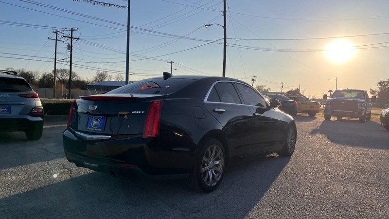 Cadillac ATS Sedan Vehicle Image 04