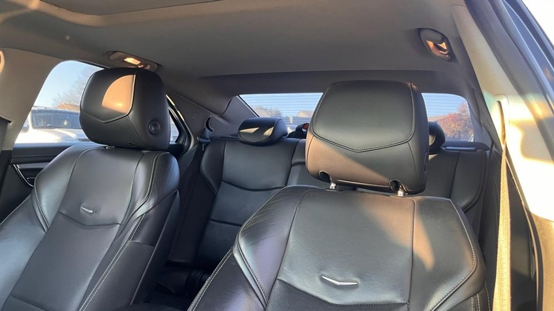 Cadillac ATS Sedan Vehicle Image 06