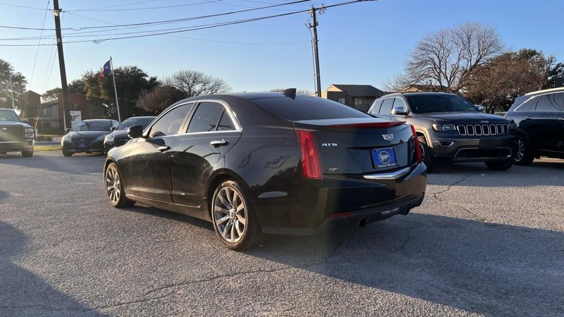 Cadillac ATS Sedan Vehicle Image 07