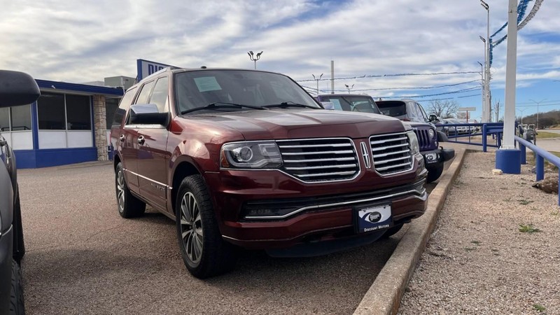 Lincoln Navigator Vehicle Image 03