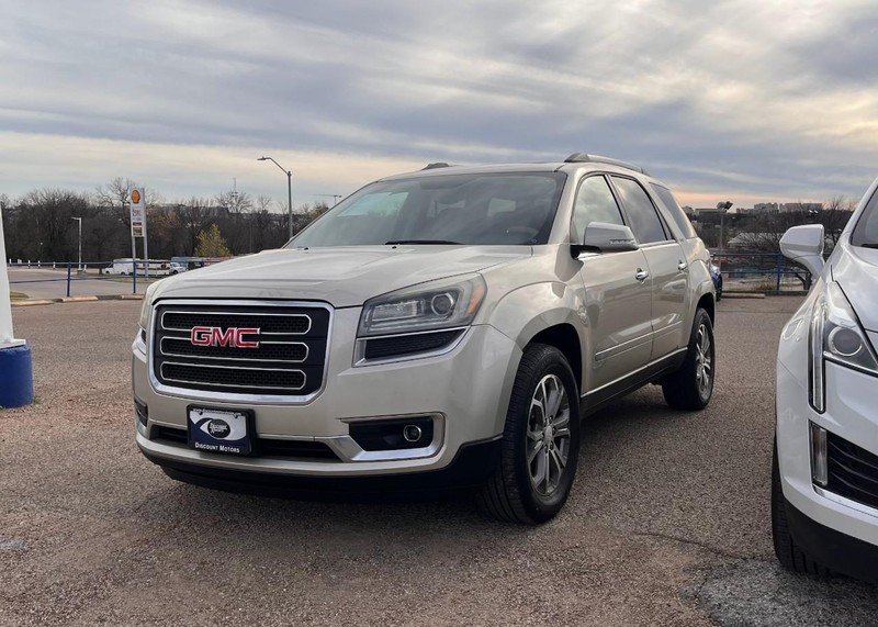 GMC Acadia Vehicle Image 02