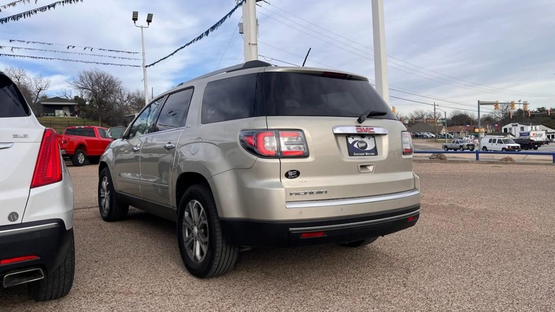 GMC Acadia Vehicle Image 07