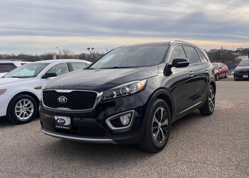 Kia Sorento Vehicle Image 02