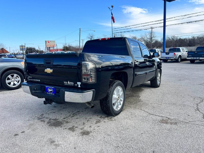 Chevrolet Silverado 1500 Vehicle Image 03
