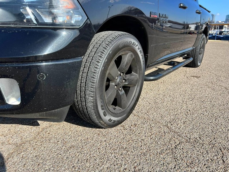 Ram 1500 Vehicle Image 04