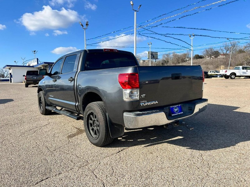 Toyota Tundra 2WD Truck Vehicle Image 03