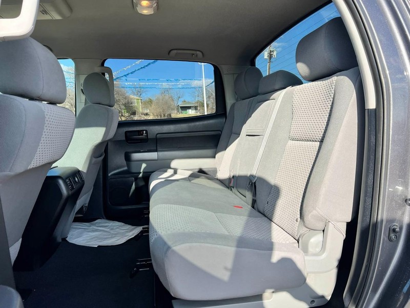 Toyota Tundra 2WD Truck Vehicle Image 07