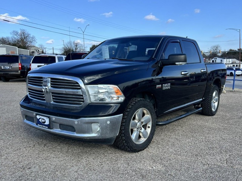 Ram 1500 Vehicle Image 02