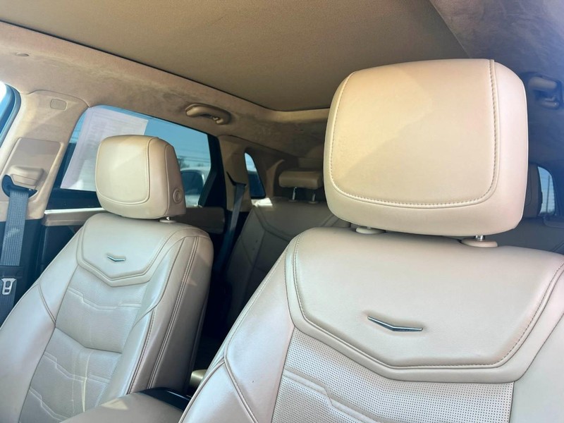 Cadillac XT5 Vehicle Image 06