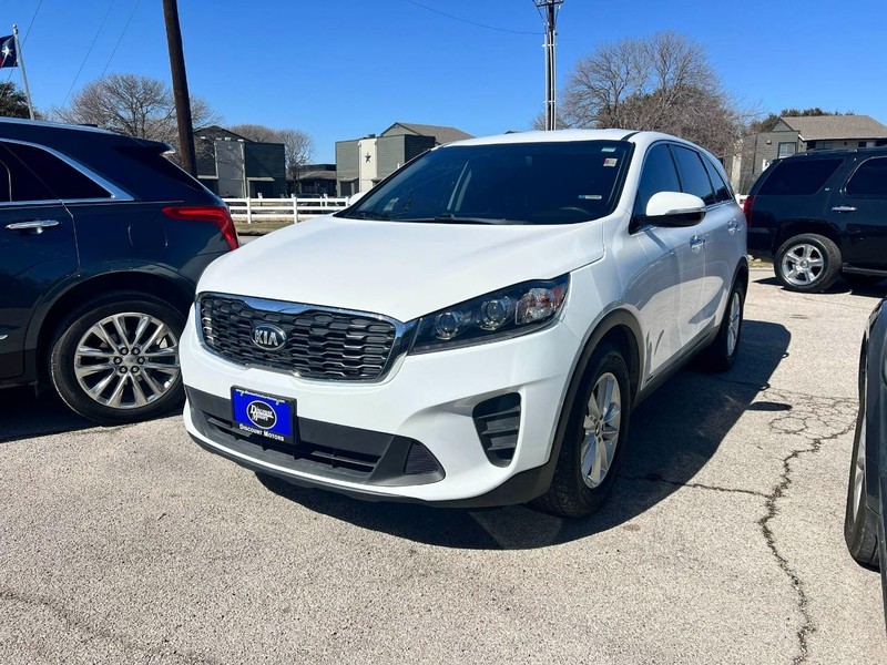 Kia Sorento Vehicle Image 02