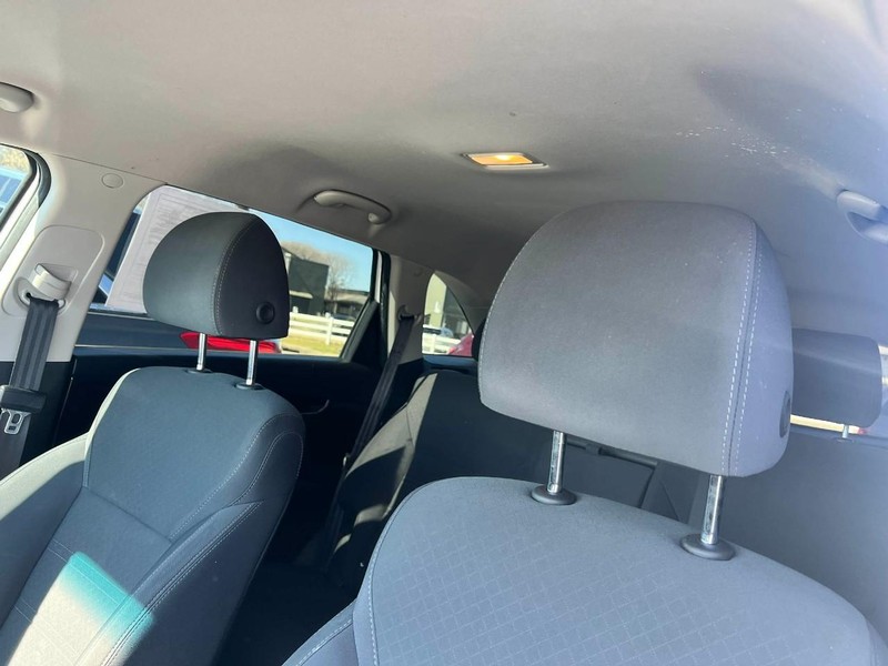 Kia Sorento Vehicle Image 06