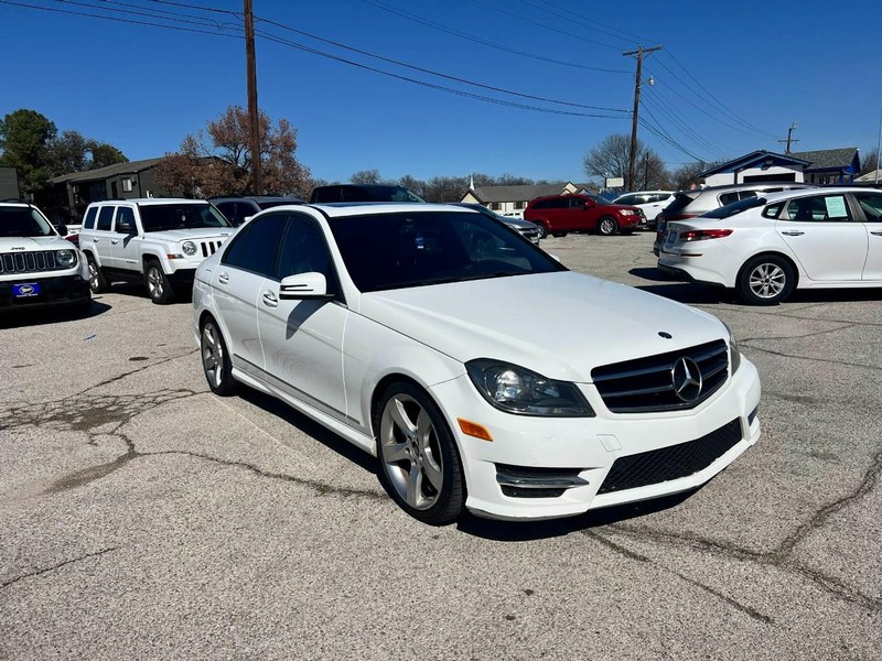 Mercedes-Benz C-Class Vehicle Image 03