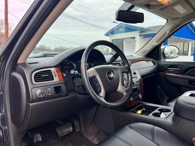 Chevrolet Tahoe Vehicle Image 05