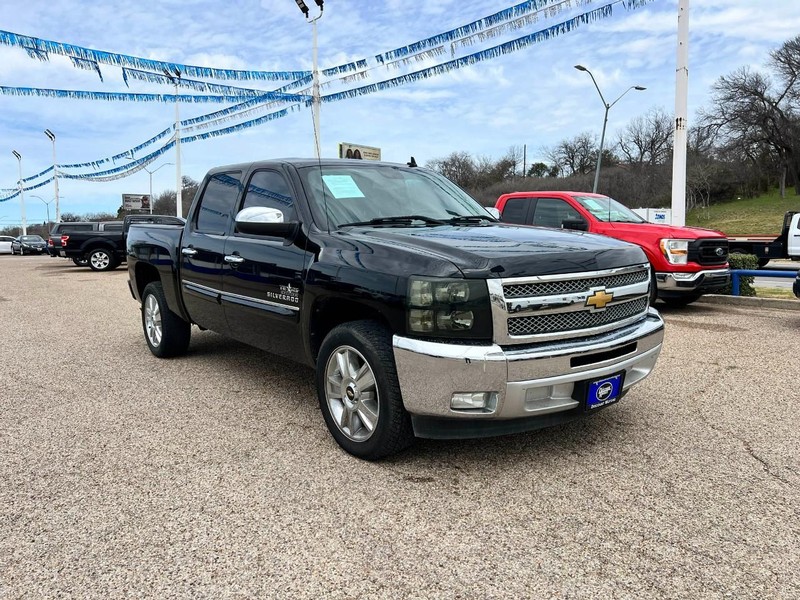 Chevrolet Silverado 1500 Vehicle Image 03