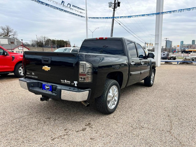 Chevrolet Silverado 1500 Vehicle Image 04