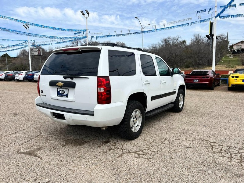 Chevrolet Tahoe Vehicle Image 04