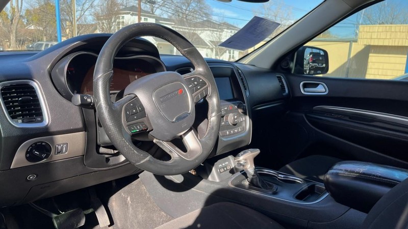 Dodge Durango Vehicle Full-screen Gallery Image 05