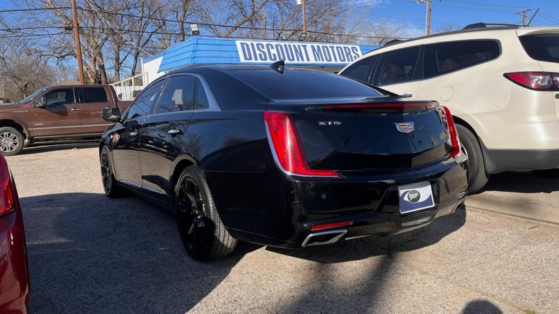 Cadillac XTS Vehicle Image 07