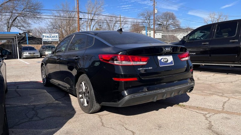 Kia Optima Vehicle Image 07