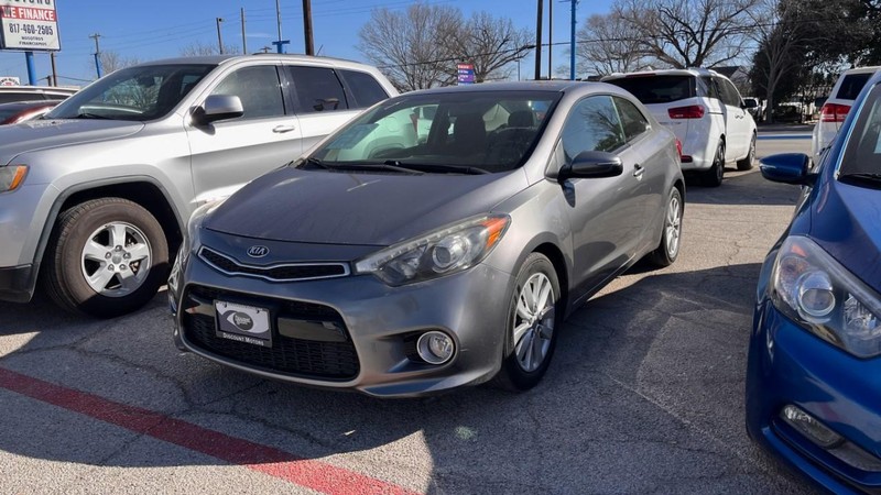 Kia Forte Koup Vehicle Image 02