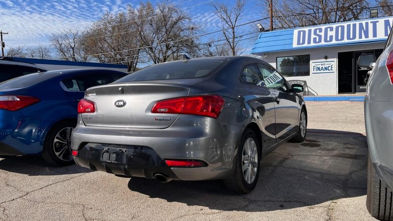 Kia Forte Koup Vehicle Image 04