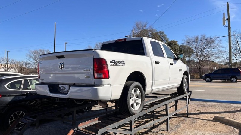 Ram 1500 Vehicle Image 04