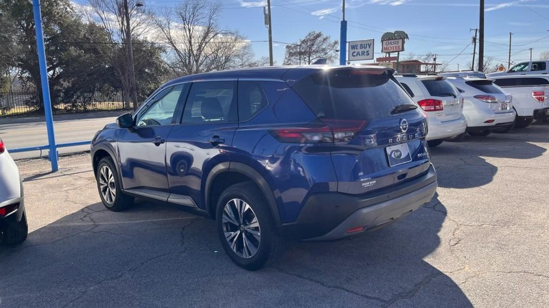 Nissan Rogue Vehicle Image 07