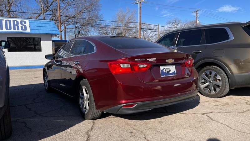Chevrolet Malibu Vehicle Image 07